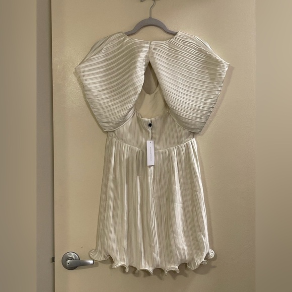 LOVERS + FRIENDS Ella Mini Dress in Ivory - Picture 6 of 10